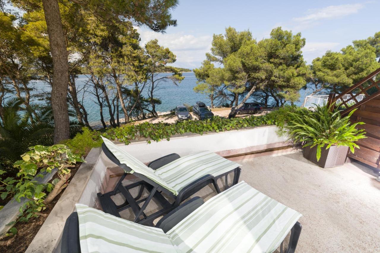 Apartments Dobronic Jelsa  Εξωτερικό φωτογραφία