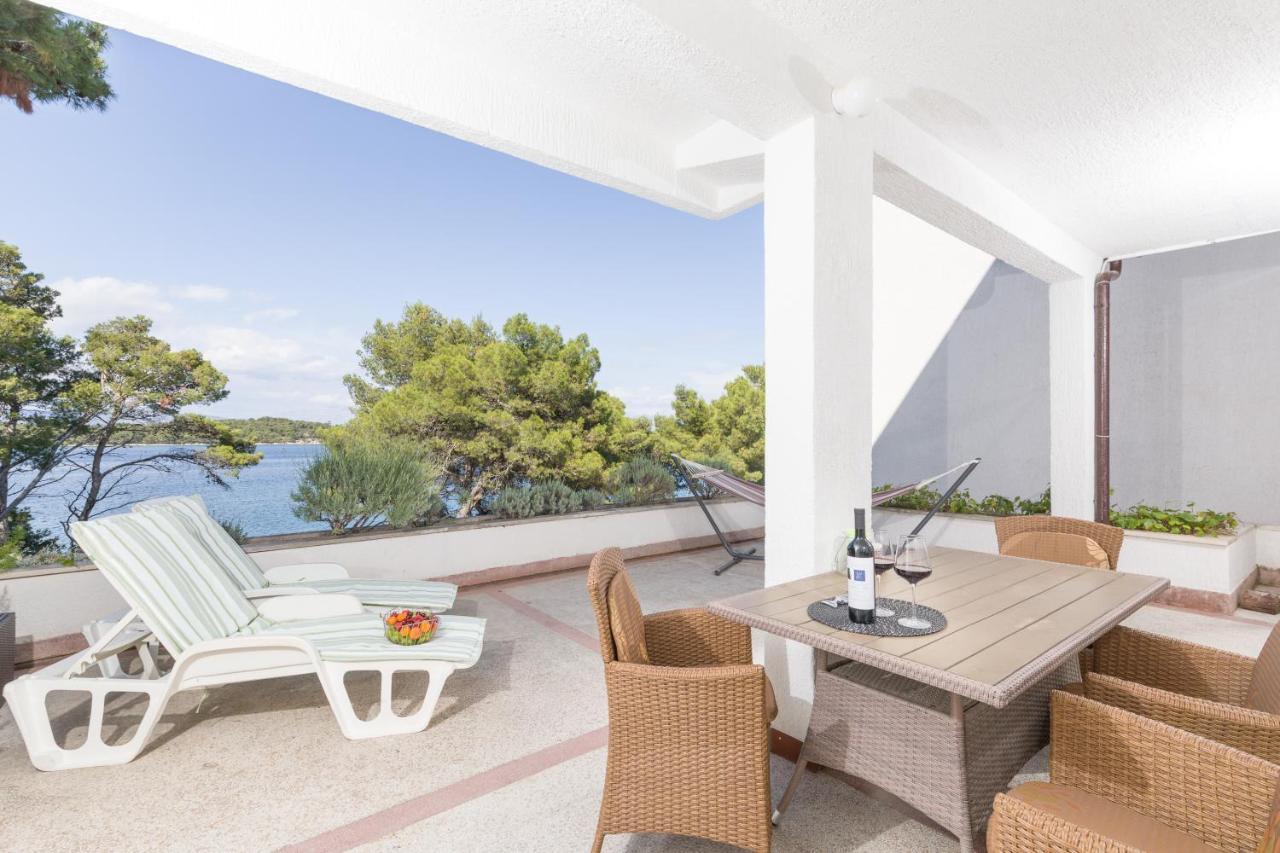 Apartments Dobronic Jelsa  Εξωτερικό φωτογραφία