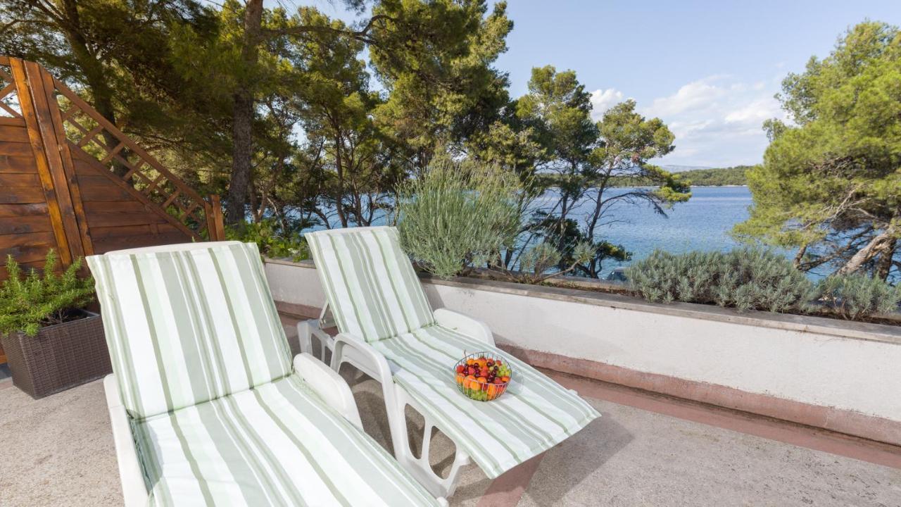 Apartments Dobronic Jelsa  Εξωτερικό φωτογραφία