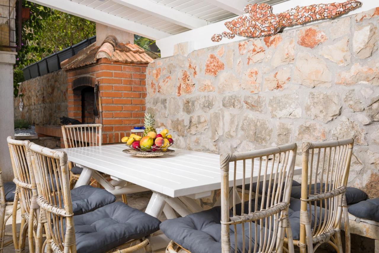 Apartments Dobronic Jelsa  Εξωτερικό φωτογραφία
