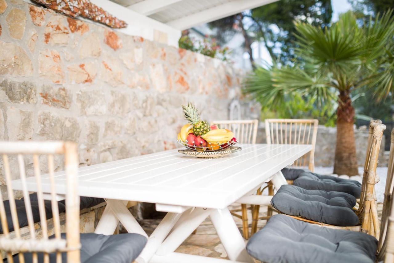Apartments Dobronic Jelsa  Εξωτερικό φωτογραφία