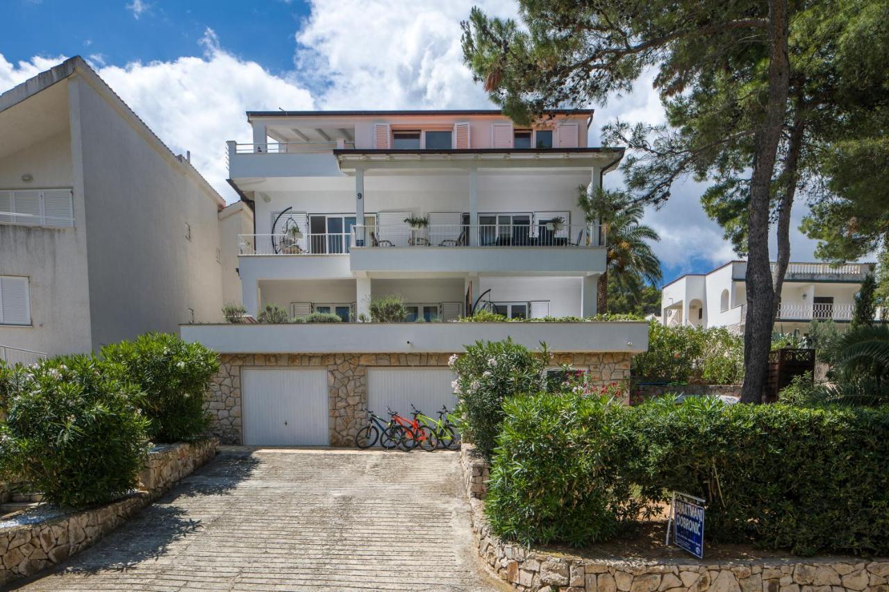 Apartments Dobronic Jelsa  Εξωτερικό φωτογραφία