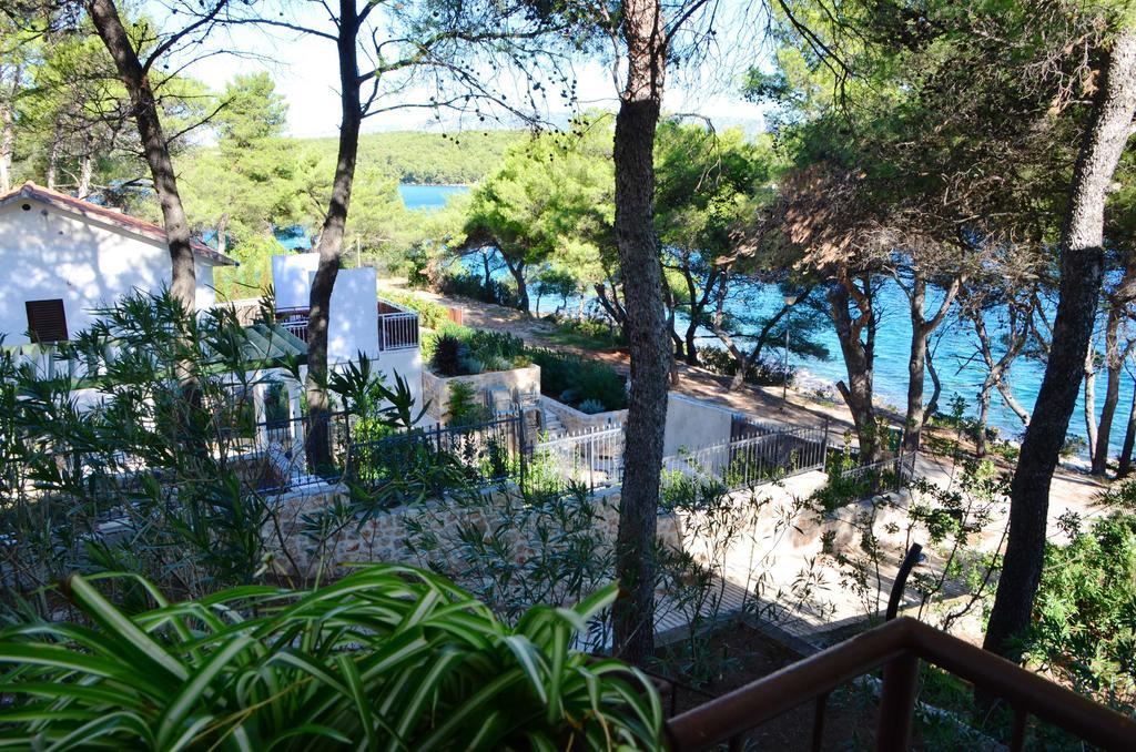 Apartments Dobronic Jelsa  Δωμάτιο φωτογραφία